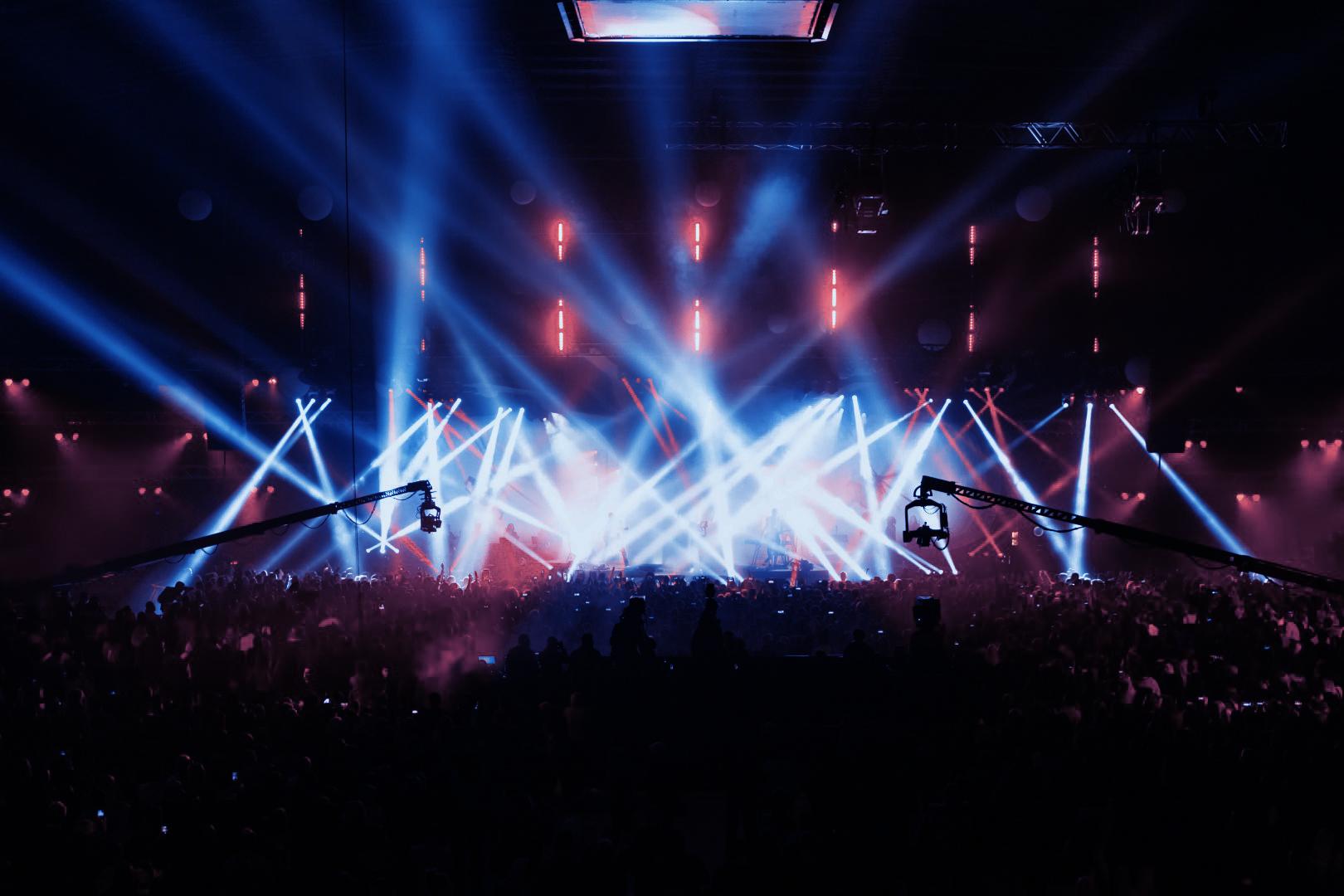 Image with Blue Concert Lightroom Preset applied.