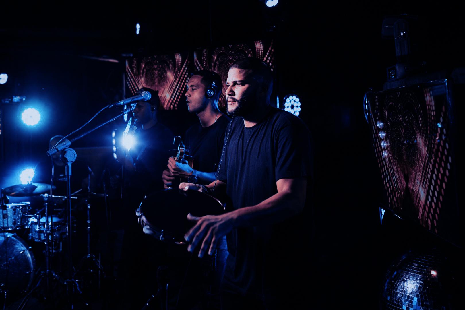 Image with Blue Concert Lightroom Preset applied.