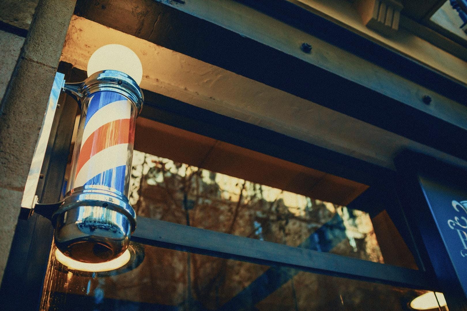 Image with Classic Retro Lightroom Preset applied.