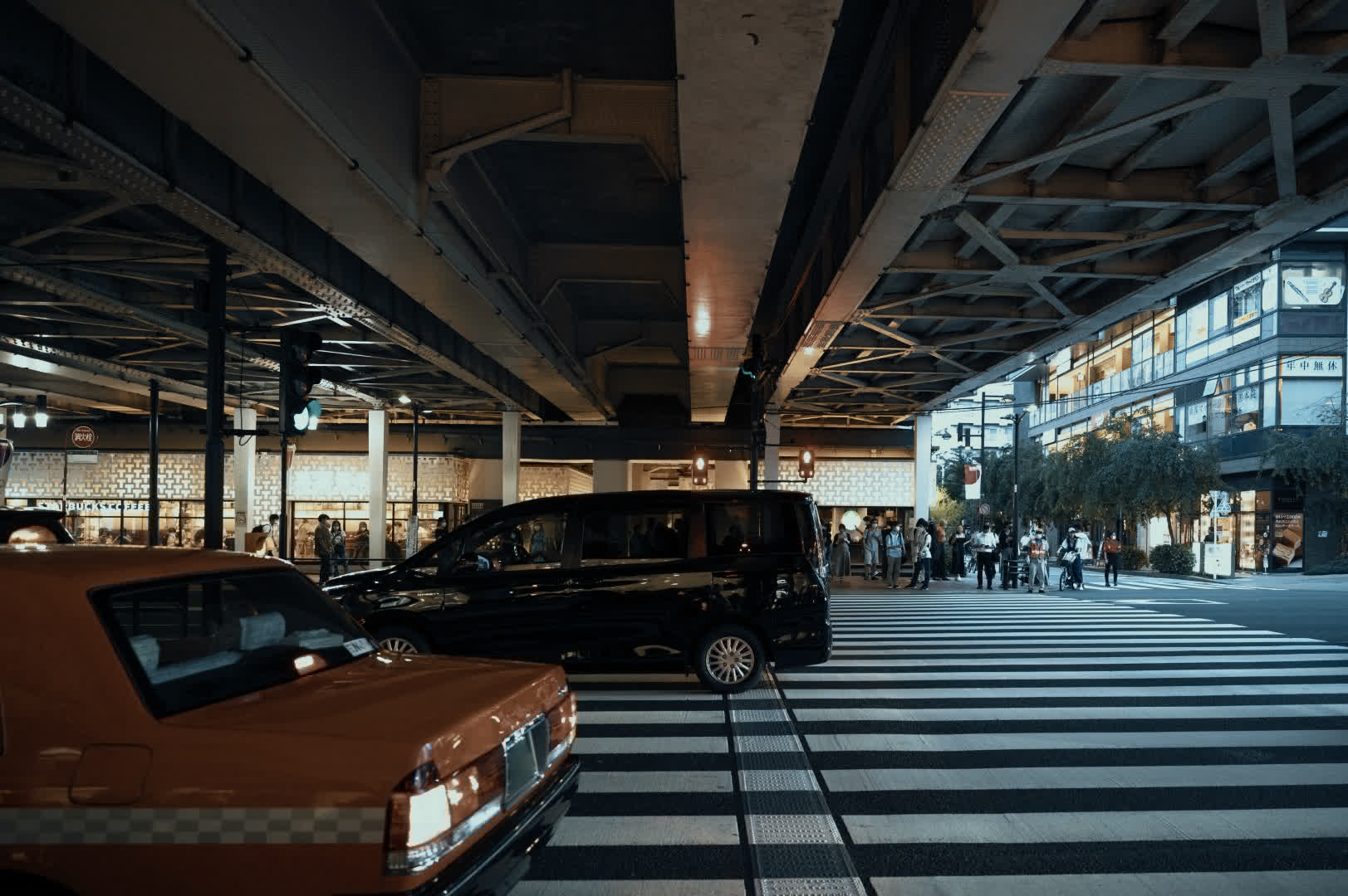 Image with Dope Thief LUT applied.