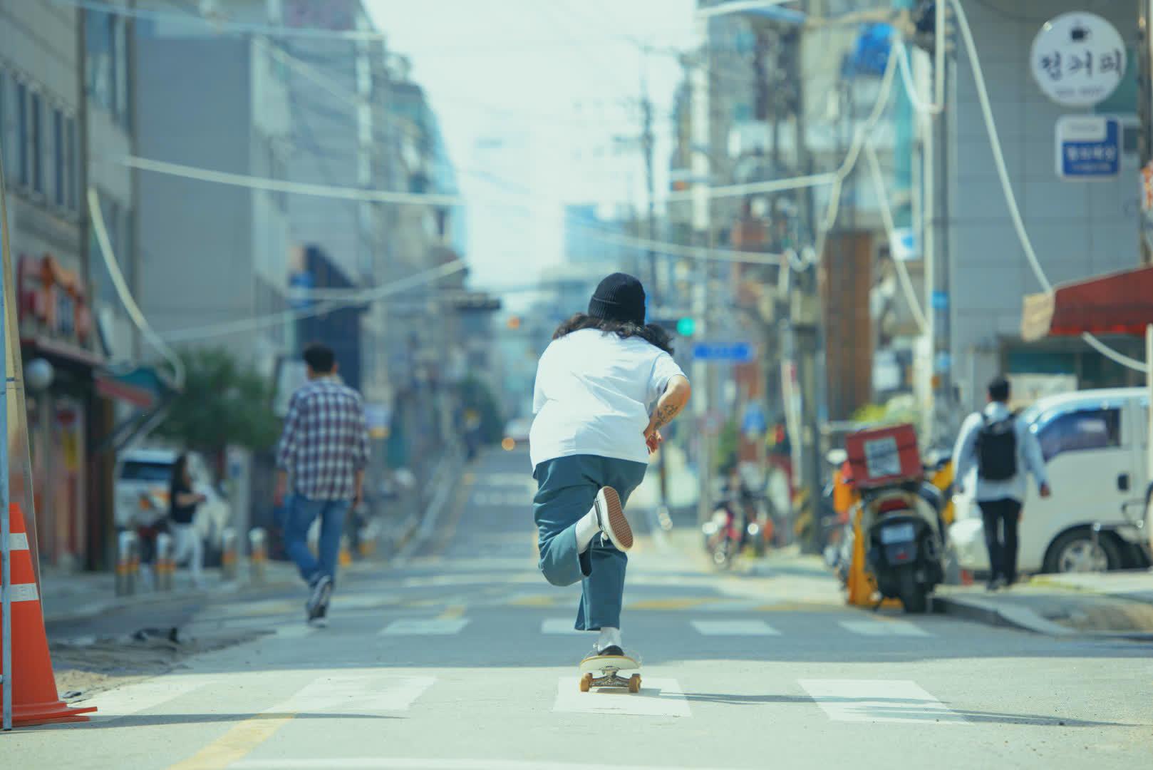 Image with Dreamy Cinematic LUT applied.