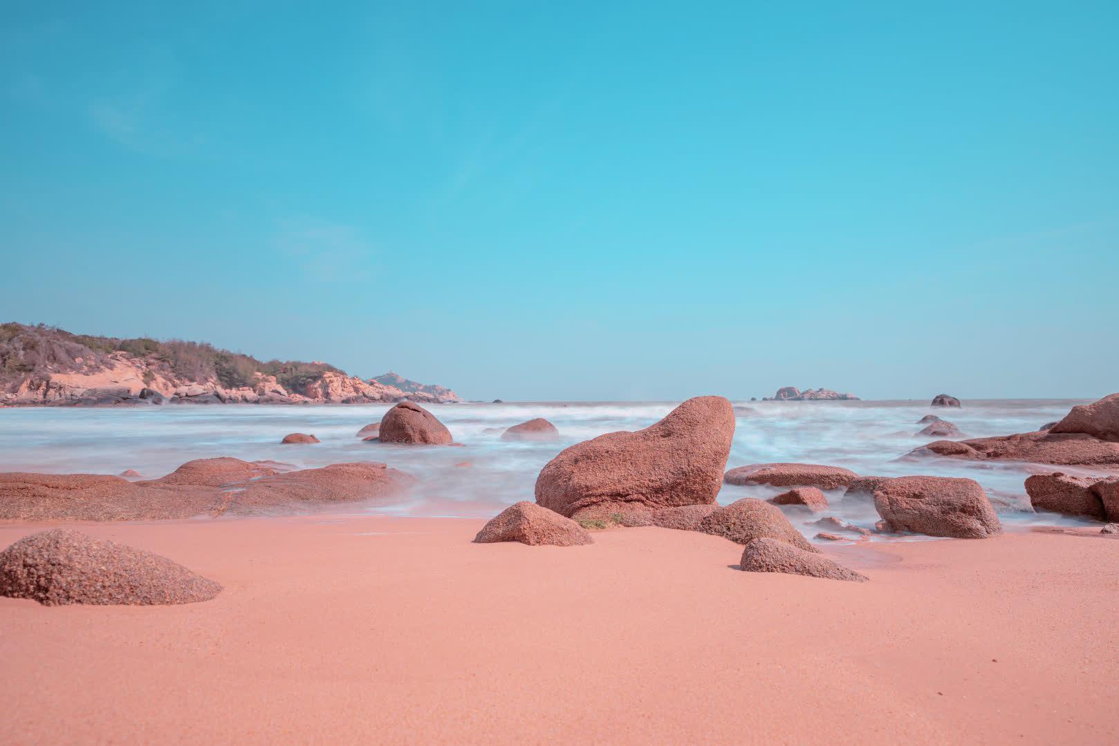 Image with Pink Beach LUT applied.