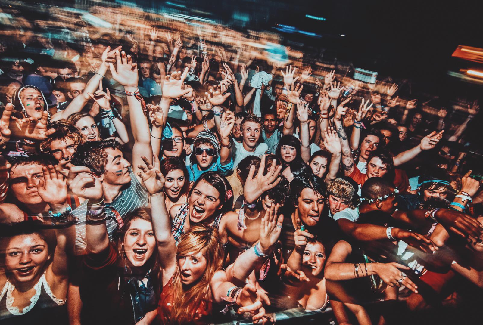 Image with Teal Orange Concert Lightroom Preset applied.