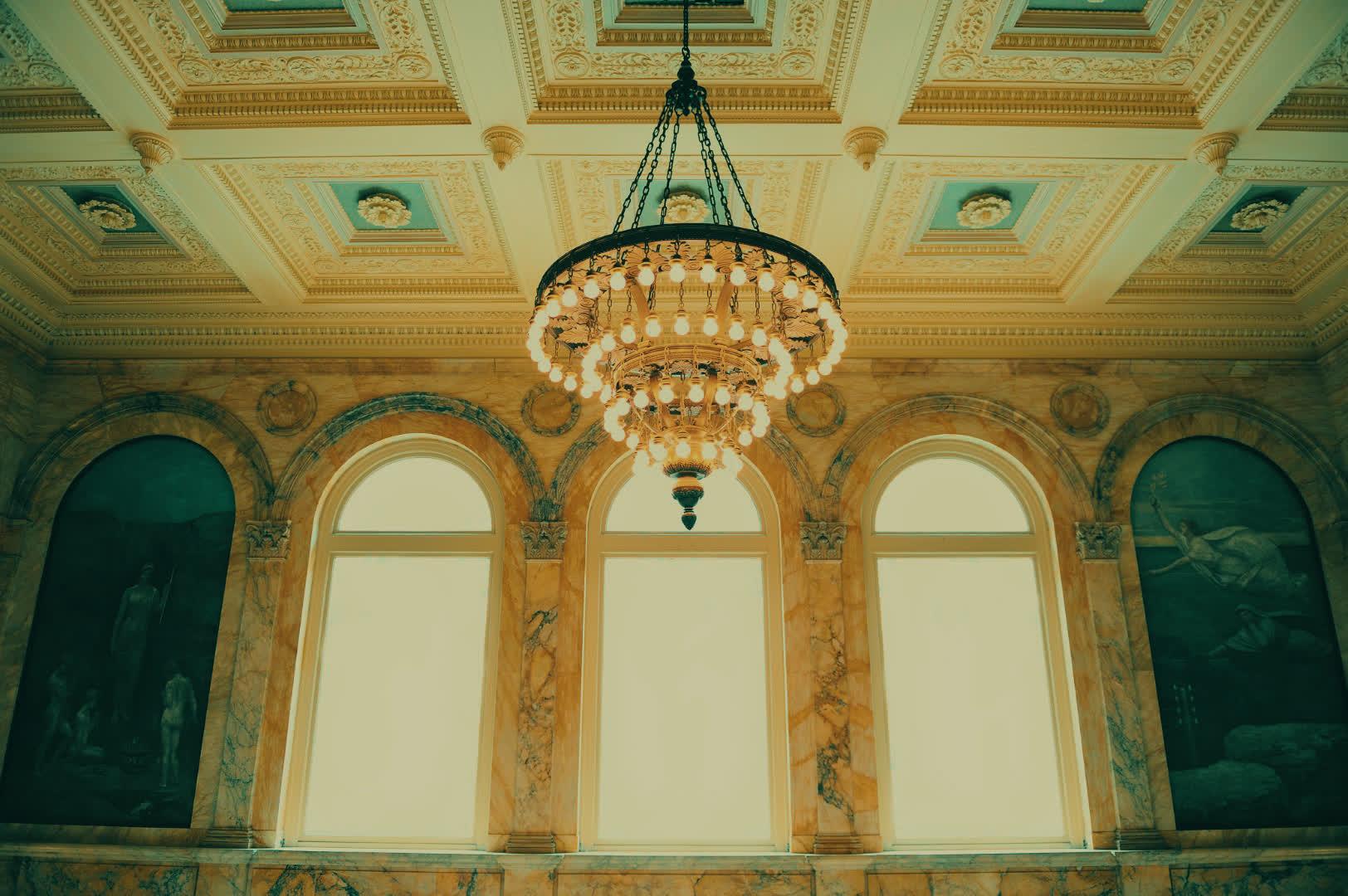 Image with The Phoenician Scheme Green LUT applied.