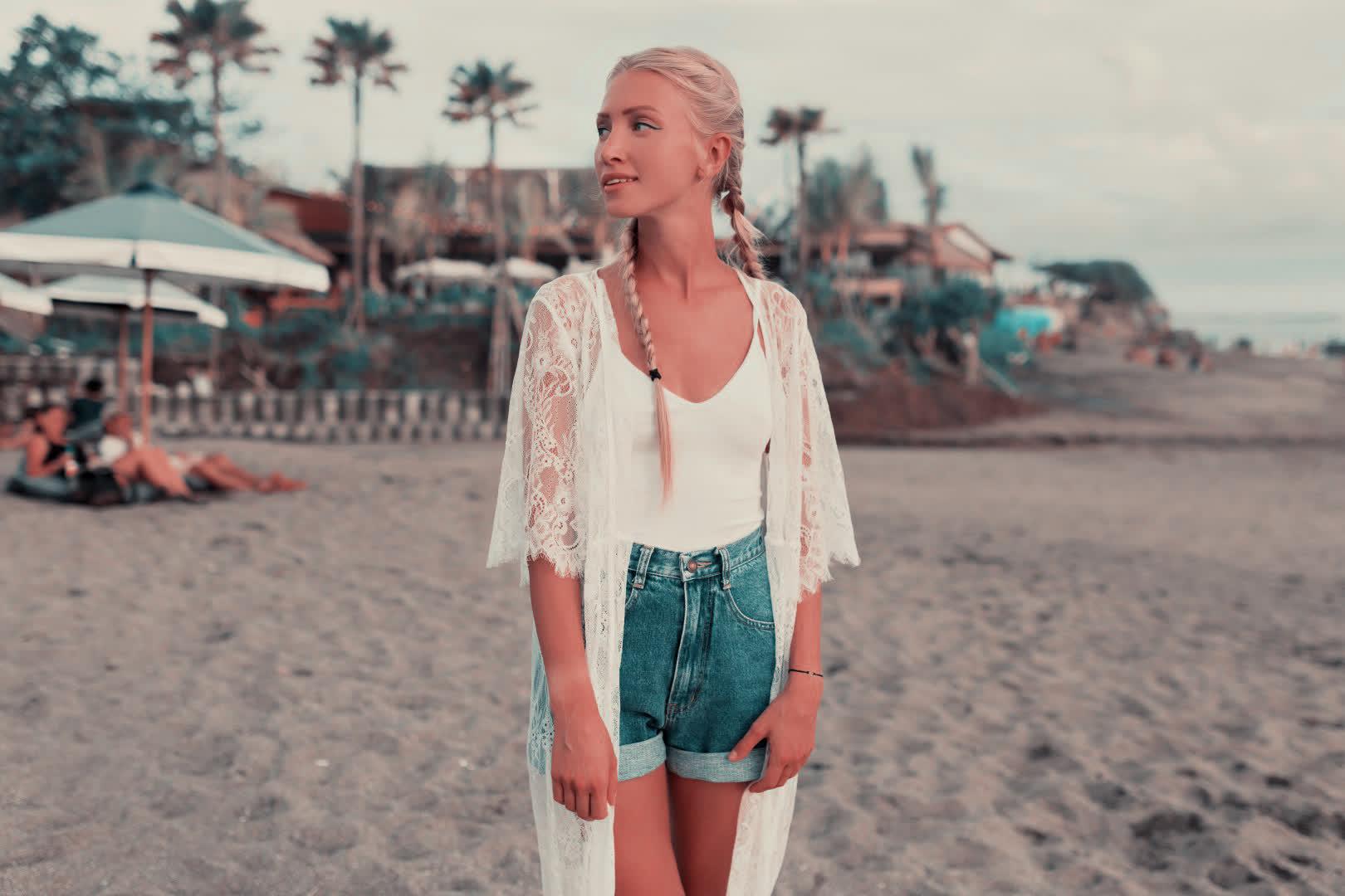 Image with Two-Strip Technicolor Process LUT applied.