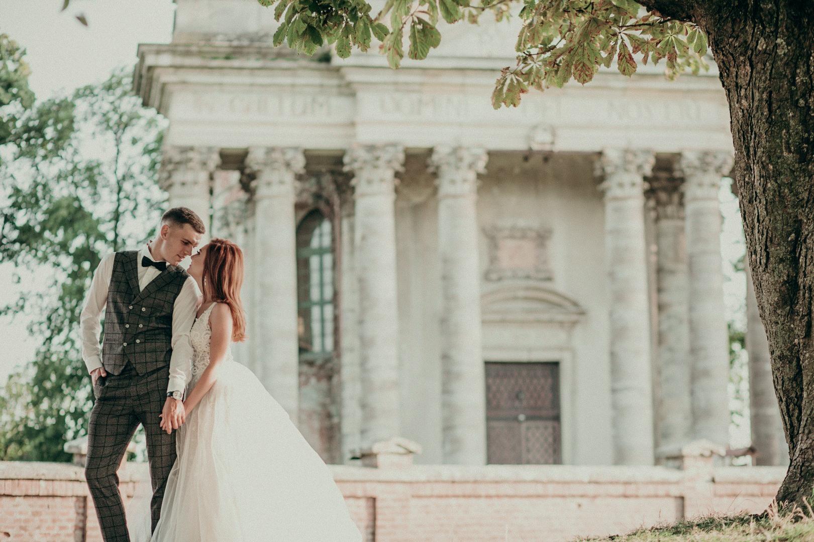 Image with Vintage Wedding Lightroom Preset applied.