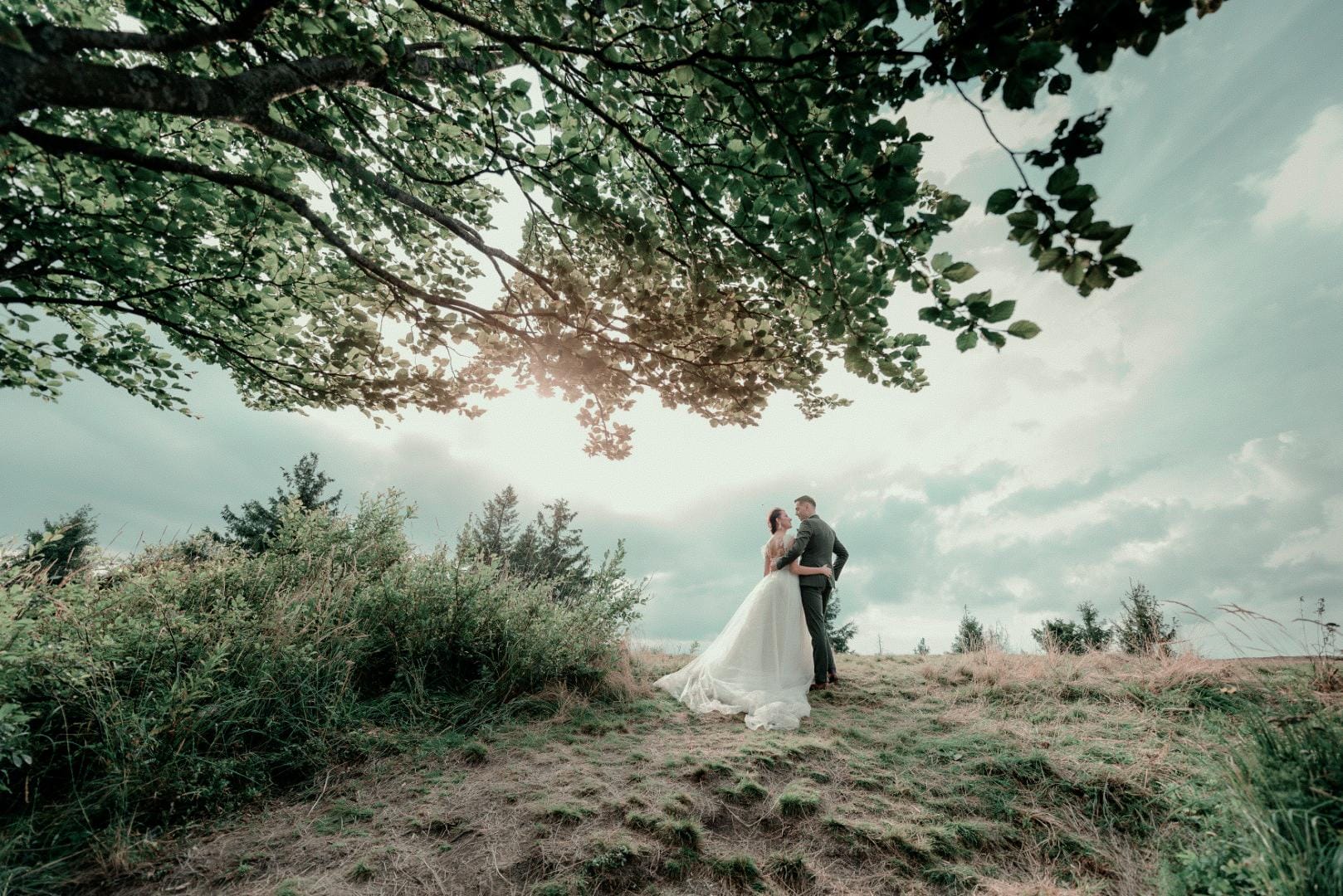 Image with Vintage Wedding Lightroom Preset applied.